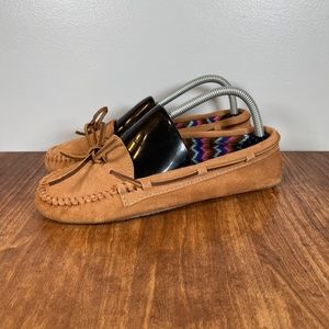 Minnetonka Moccasin Sheepskin SlipOn Brown Womens Size 8
